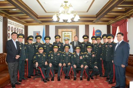 Хилийн салбарын генералуудад хүндэтгэл үзүүллээ