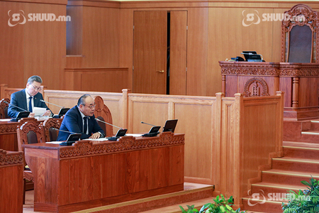 Д.Эрдэнэбат: МАН-ын амлалт агаарт замхран оджээ