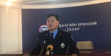 Цагдаа өөрийгөө боймлон амиа хорложээ