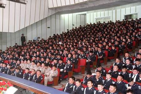 Цагдаагийн ахлагч бүрэлдэхүүний сургалт, зөвлөгөөн эхэллээ