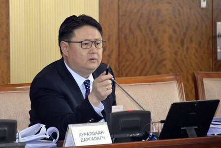 Хууль зүйн байнгын хороо дөрвөн асуудал хэлэлцлээ