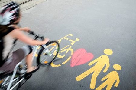 Согтуугаар дугуй унаж явсан 15 настай хүү осолд өртжээ