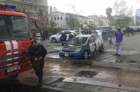 Машин нь шатсан залуу шинэ “Приус”-тэй болжээ