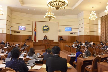 Усан замын тээврийн тухай хуулийг баталлаа