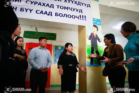 116 дугаар сургуулийн сурагчид хичээл хаялт зарлав