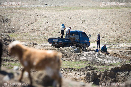 Хувиараа алт олборлогч хоёр иргэн нас баржээ