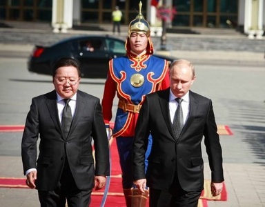 Путин монгол залууг хүлээн авч уулзахаар болжээ