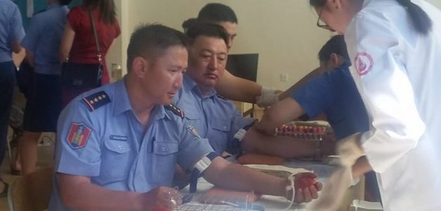 Онцгойгийн залуус цусаа хандивлалаа