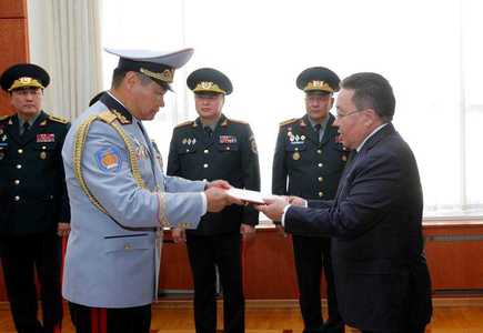 Генерал цолтон гурваар нэмэгдлээ