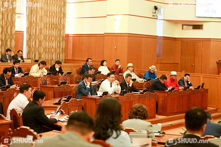 Ц.Даваасүрэн: Тойргоос сонгогдсон гишүүн улсаа, намын жагсаалтаар сонгогдсон гишүүн өөрийгөө бодно