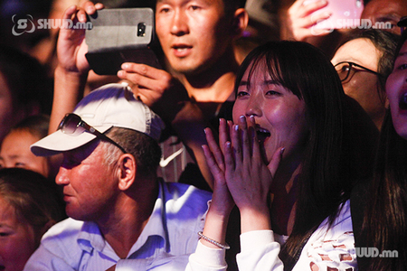 Хальсанд буусан “Улаанбаатарын үдэш”