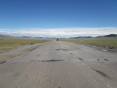 Тосонцэнгэл чиглэлийн замд болгоомжтой зорчихыг зөвлөв