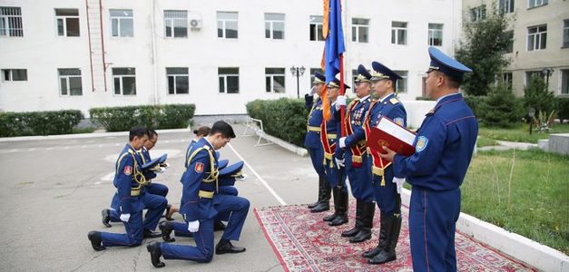 Алба хаагчид цэргийн тангараг өргөв