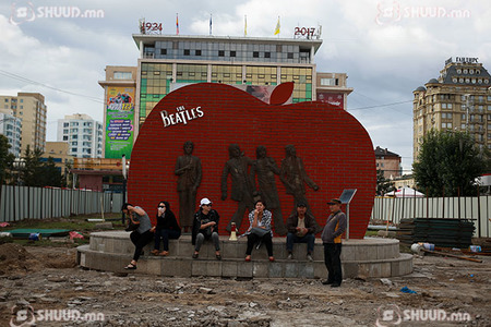 Асуудал дагуулсан “Автомашингүй гудамж” төсөл