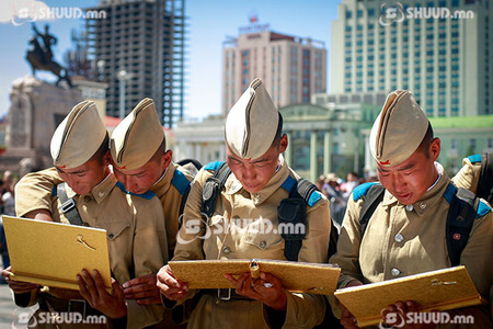 Оюутан цэргүүд энэ сарын 13-нд тангараг өргөнө