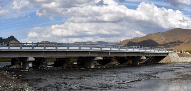 Баталгаатай гүүр, гарамаар зорчихыг анхааруулж байна