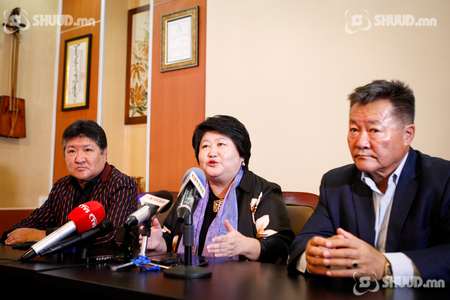 Э.Сонинтогос: Манай улсын дуурийн урлаг ямар түвшинд байгааг хараарай