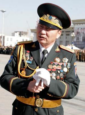 Дэслэгч генерал Ц.Тогоо сайд болно