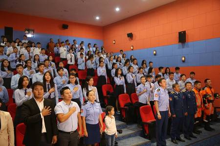 Гамшгаас хамгаалах сургалт аргазүйн төв хичээлийн жилээ нээлээ