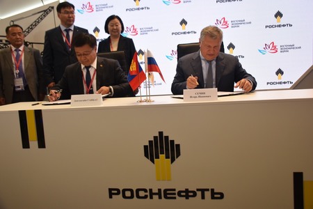 ”Роснефьт”-ээс онгоцны шатахуун авахаар тохиролцлоо