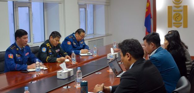 Уулын аврагчдыг бэлтгэхэд хамтран ажиллана