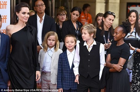 Жолигийн найруулсан кино “Оскар”-т өрсөлдөнө 