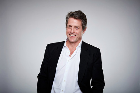 Жүжигчин Хью Грантын гар утсыг чагнаж байжээ 