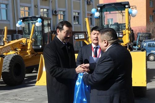 Аймгуудын АЗЗА нарт машин механизм олголоо