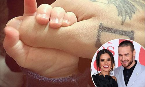 Шерилийн хүү нэг нас хүрлээ