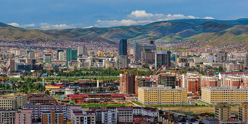 Улаанбаатарт 27 хэм дулаан байна