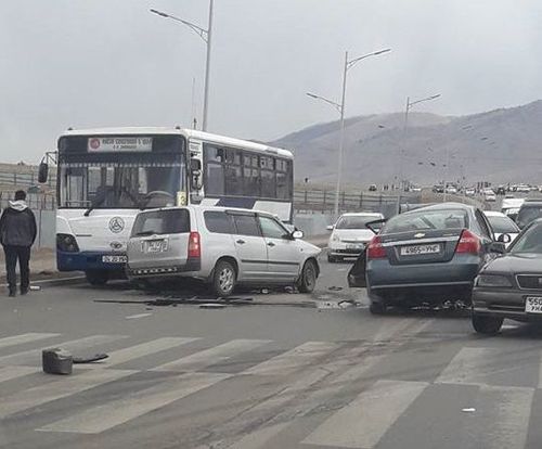 Нисэхийн замд осол гарч хоёр хүн нас баржээ