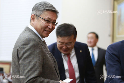 С.Баяр: Би Л.Оюун-Эрдэнийг дэмждэг