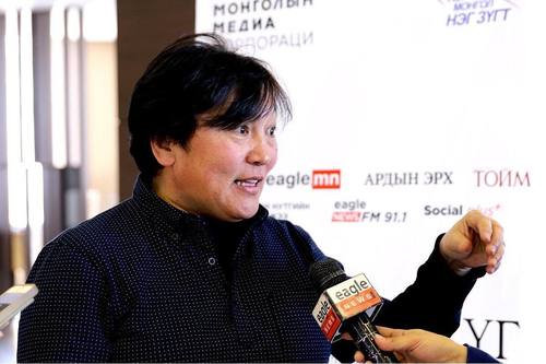 Р.Батсайхан: Баатрын хэтрүүлэн бодох нь хэтэрч байх шиг