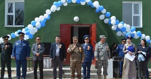 Алба хаагчид орон сууцны түлхүүрээ гардлаа