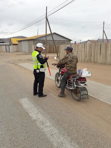 Мотоцикл жолоодох эрхийн үнэмлэхийг 367 иргэнд олгожээ