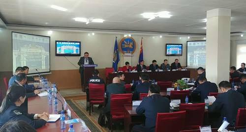 Замын хөдөлгөөний аюулгүй байдлыг хэлэлцэж байна