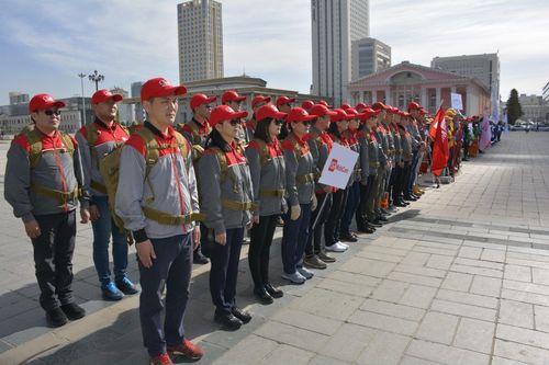 Танхимын дадлага сургууль явагдаж байна