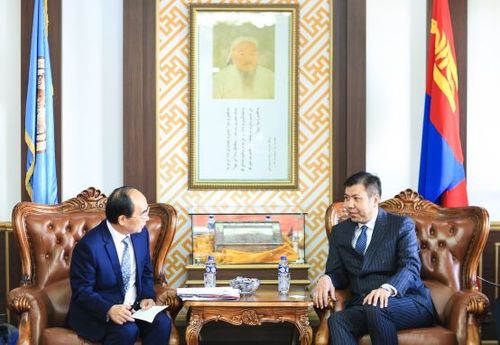 Хар тамхитай тэмцэх чиглэлээр хамтран ажиллана