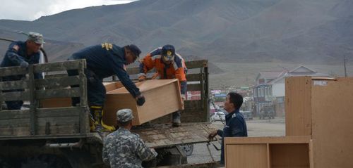 Үерийн голомтоос 2500 гаруй иргэнийг нүүлгэн шилжүүлжээ