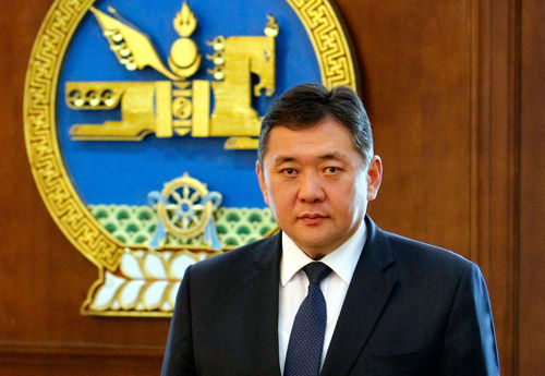 М.Энхболд: Улсынхаа эрхэм дээд эрх ашгийг хүндэтгэхийг уриалж байна