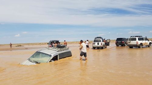 Ус туулж, машинаа эвдсэн жолоочийн хохирлыг даатгалын компани хариуцахгүй