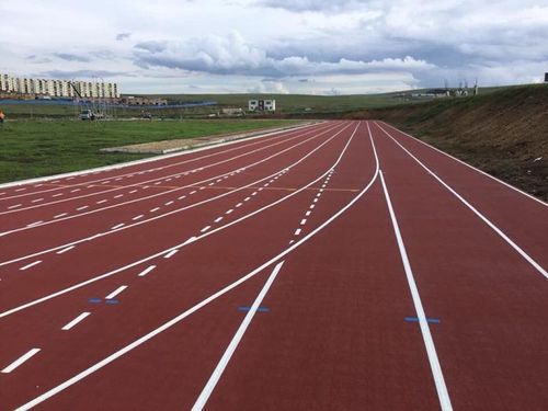 Хөнгөн атлетикийн тартан зам ашиглалтад орлоо