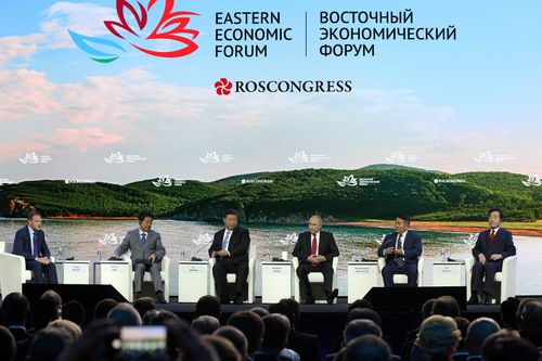 ОХУ 400 гаруй тэрбумын гэрээ байгуулж, харин Монгол…