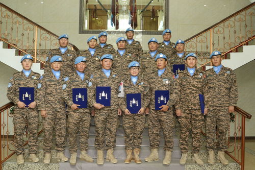 Энхийг сахиулагчдыг шагналаа