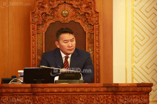 Ерөнхийлөгч УУХҮЯ, Эрчим хүчний яамыг нэгтгэх санал хүргүүлэв