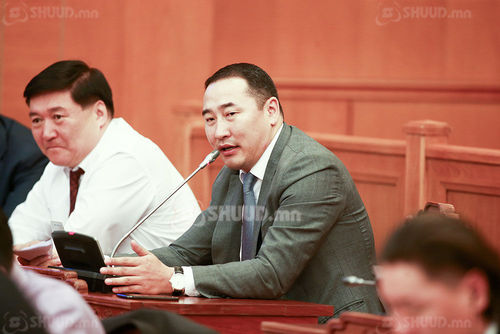 Ж.Мөнхбат: Боловсролын зээлийн сангийн мөнгийг танахгүй, нэмэгдүүлэх хэрэгтэй