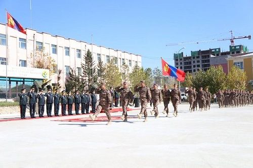 Энхийг сахиулагчид Афганистан улсыг зорино