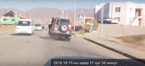 Гэмт этгээдүүдийн халдлагад өртсөн цагдаагийн алба хаагч таалал төгслөө