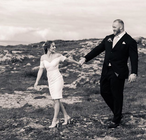 “Хаан ширээний тоглоом” киноны од Бьёрнссон хуримаа хийлээ