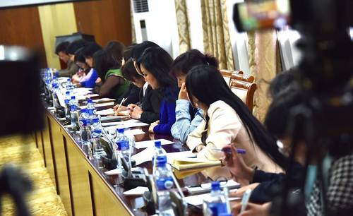 Контентыг бодлогоор зохицуулахгүй бол хүүхдийн хүмүүжилд хор хөнөөл учруулах аюул ойрхон байна